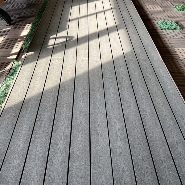 140x40mm Solid Thick WPC Decking Board