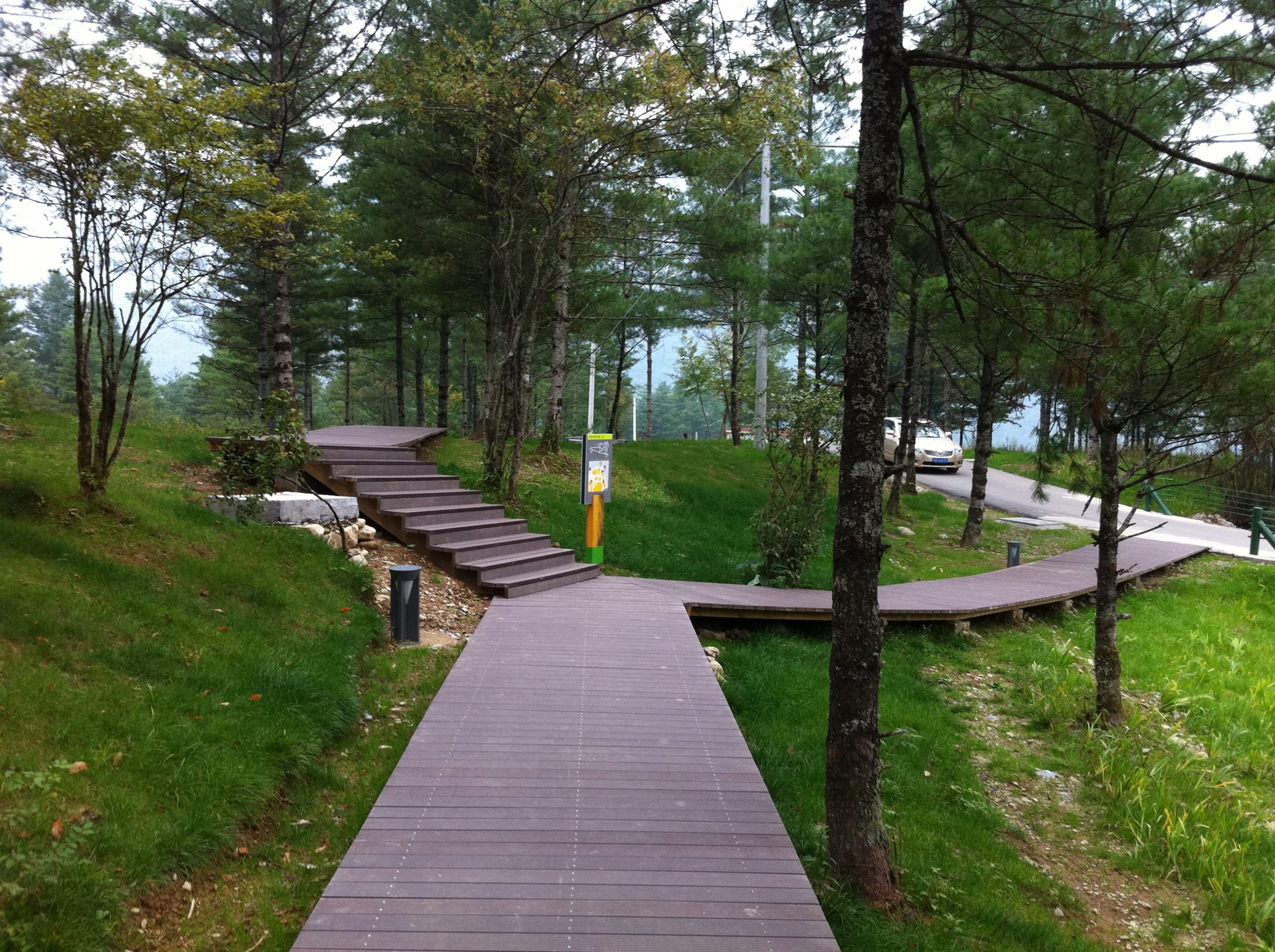 140x25mm Anti-Slip Solid WPC Decking - Image 2