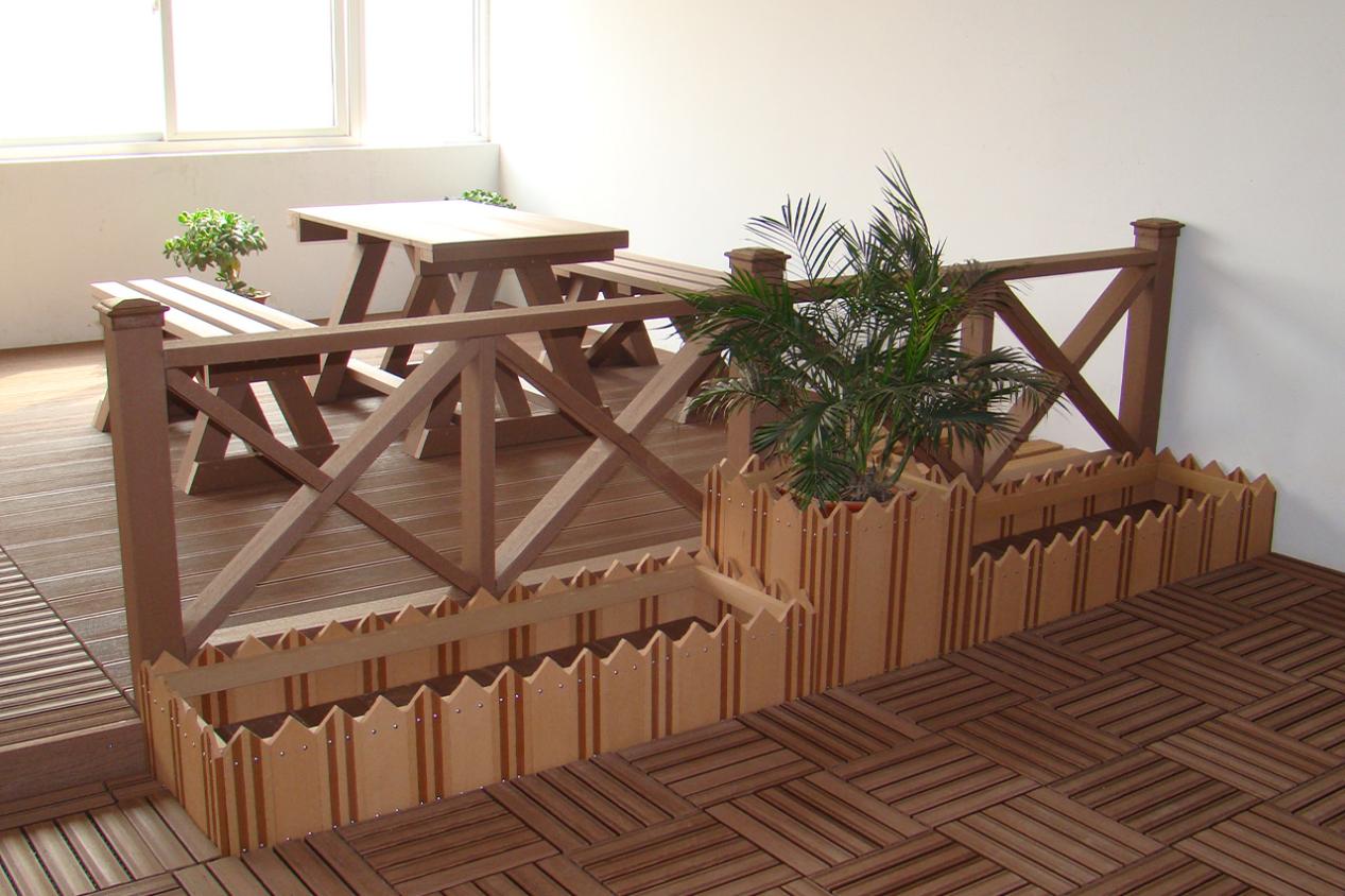 WPC-Planters-and-Garden-Features.jpg