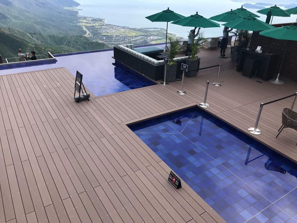 Hollow Decking VS Solid Decking: How Do You Choose?